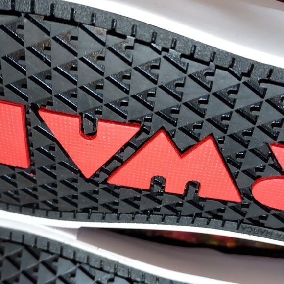 Womens Airwalk Slip-on Sneakers - Picture 14 of 15